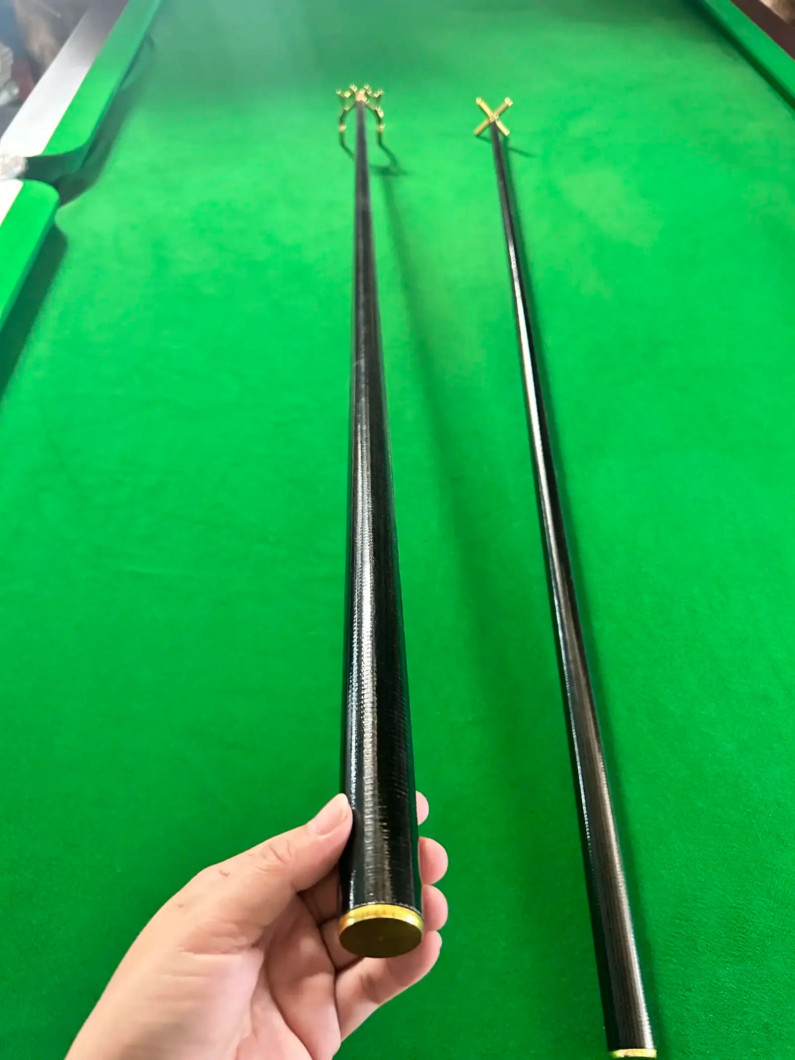 Carbon Bridge Cue +head02